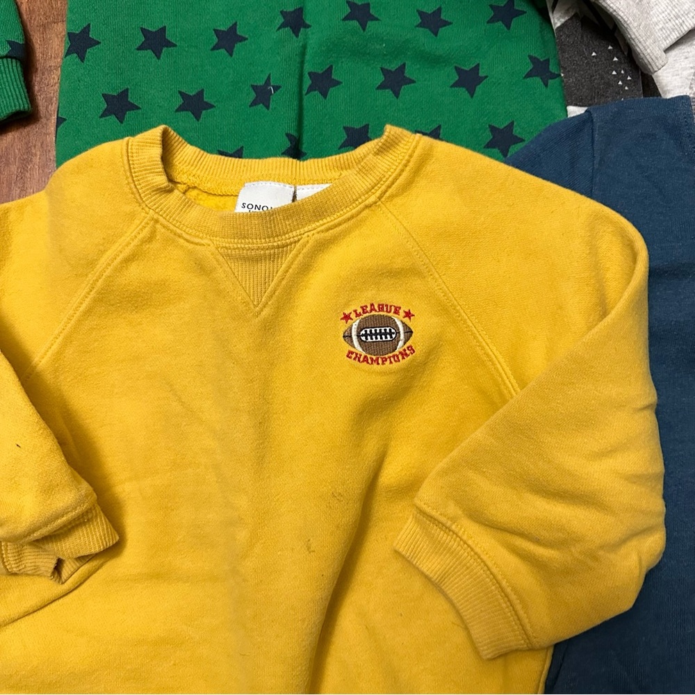 18 months toddler boys sweatshirt bundle - Picture 4 of 4